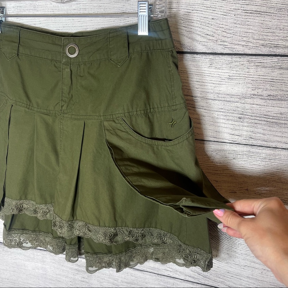 Hurley Khaki Hi-Lo Flap Pockets Pleated Mini Skirt Sz 3 - Picture 3 of 11